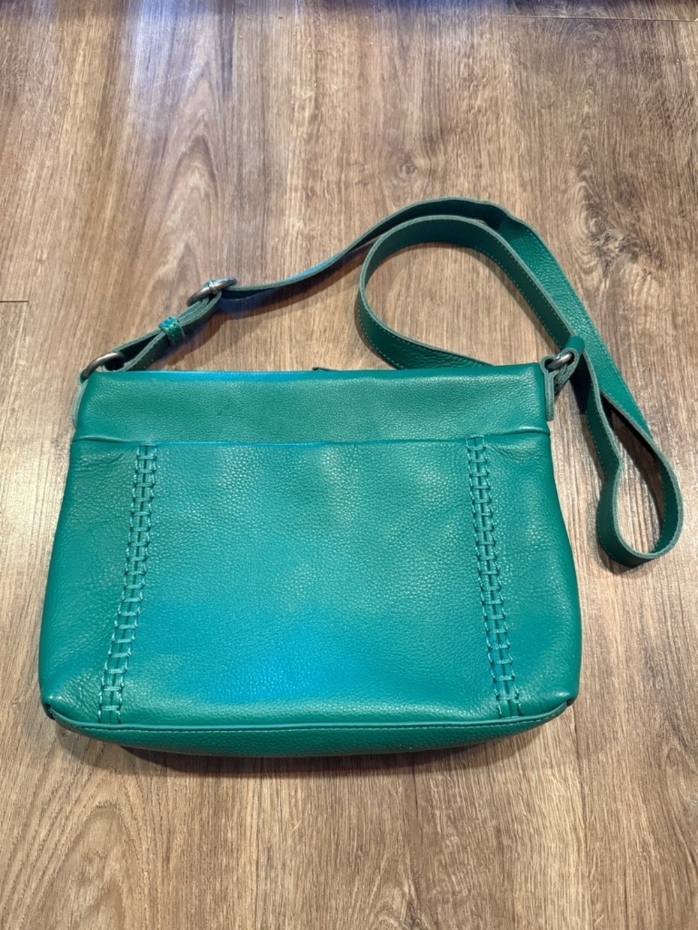 The Sak Melrose Leather Crossbody Bag Kelly Green